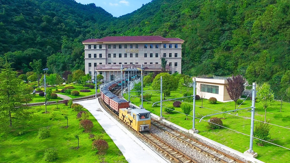 202212281672210391544069.jpg 8礦工服務(wù)樓_副本.jpg