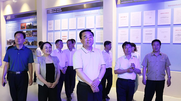 省委常委、省委統(tǒng)戰(zhàn)部部長(zhǎng)馬廷禮蒞臨金徽股份調(diào)研